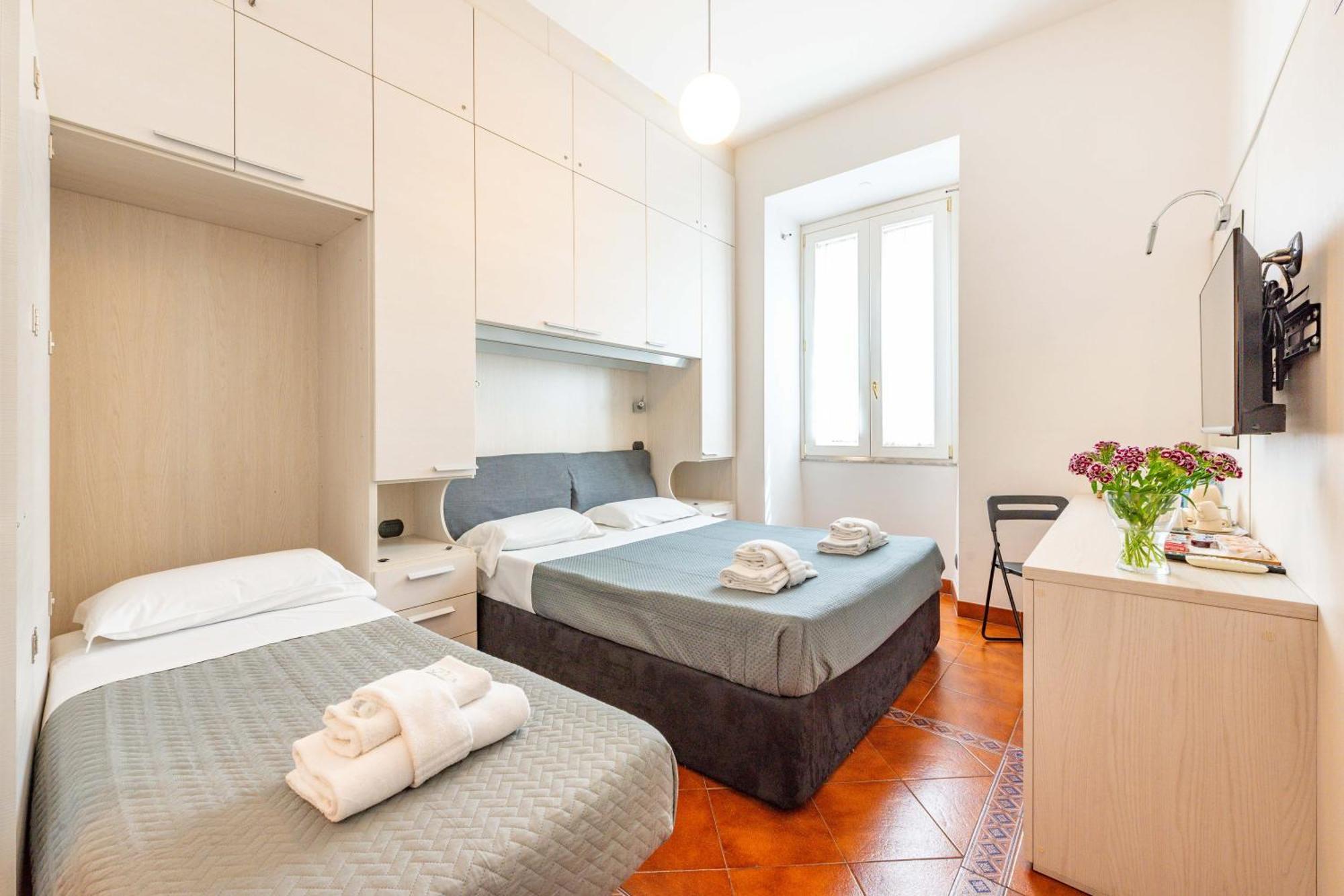 Andenis Tiber House Hotel Rome Exterior photo