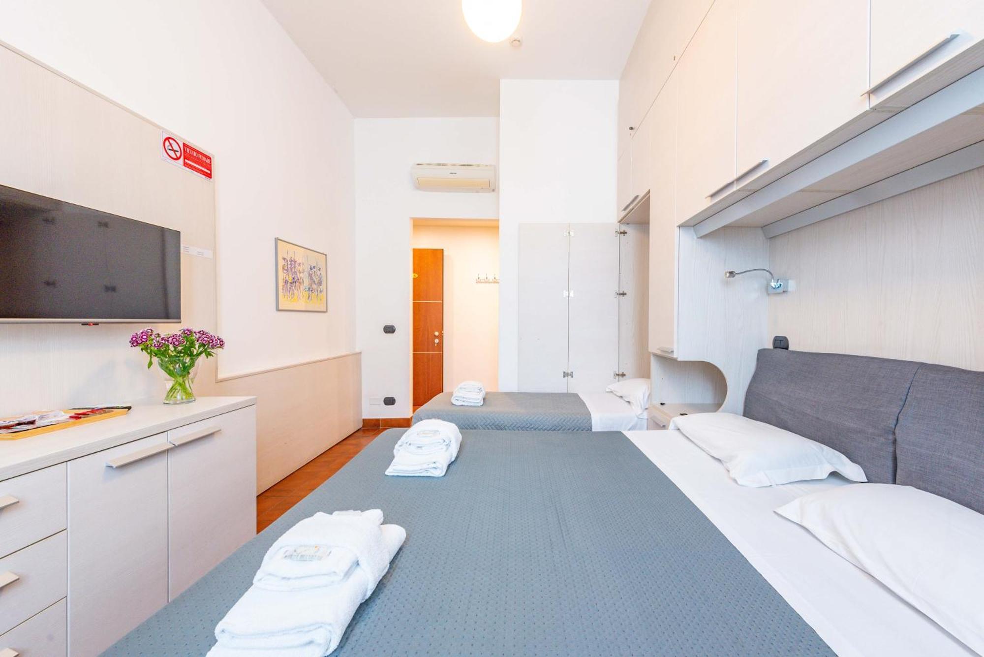 Andenis Tiber House Hotel Rome Exterior photo