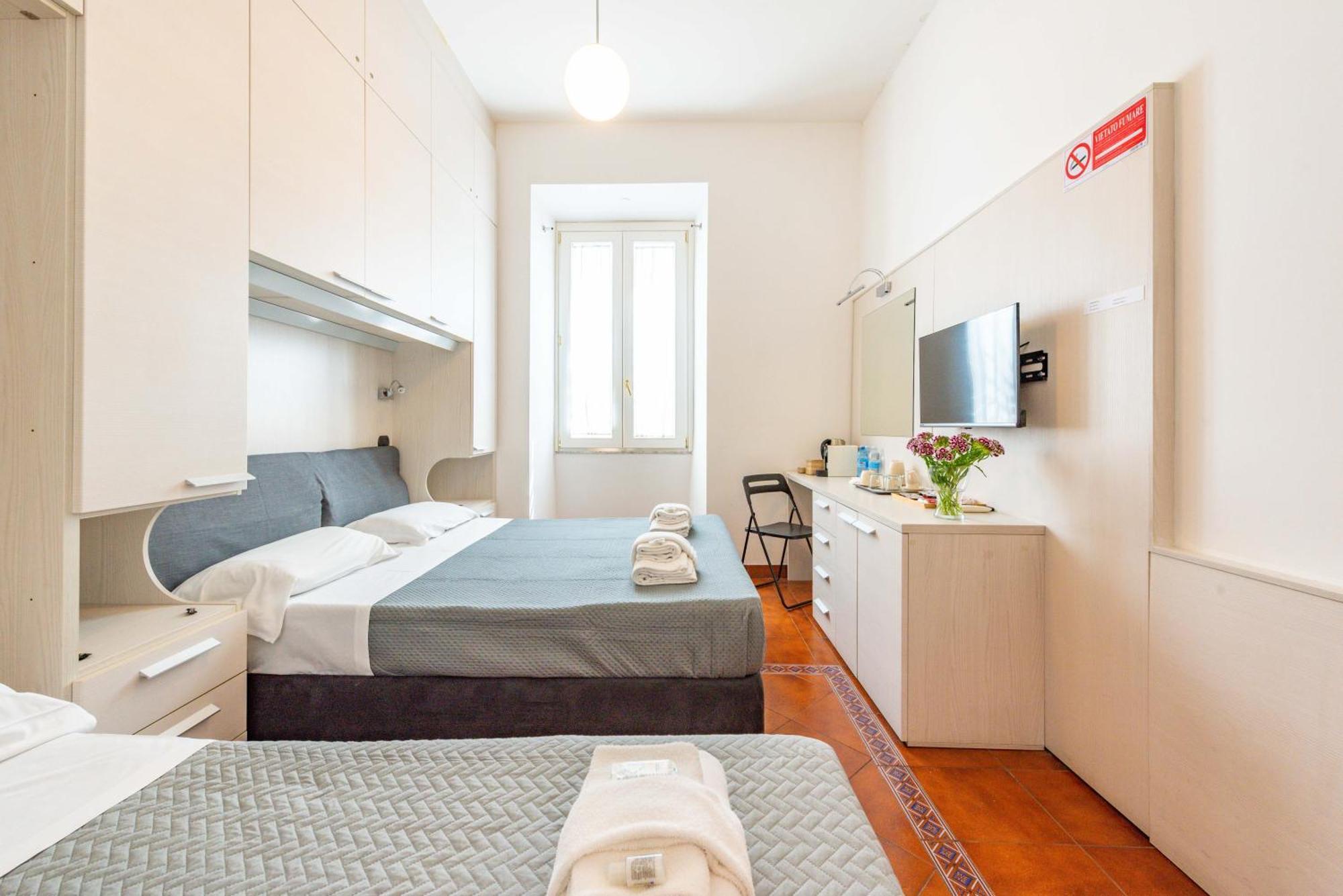 Andenis Tiber House Hotel Rome Exterior photo